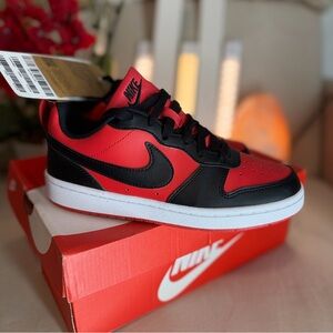 NIKE Big kids 5Y Court Borough Low Recraft University DVS456 600 (authentic)